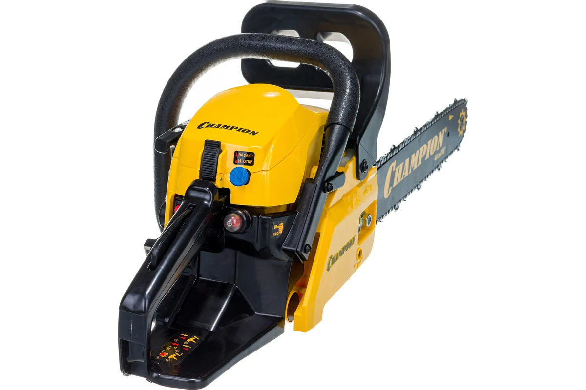 champion-237-16-benzopila-speredi-dvigatel.jpg