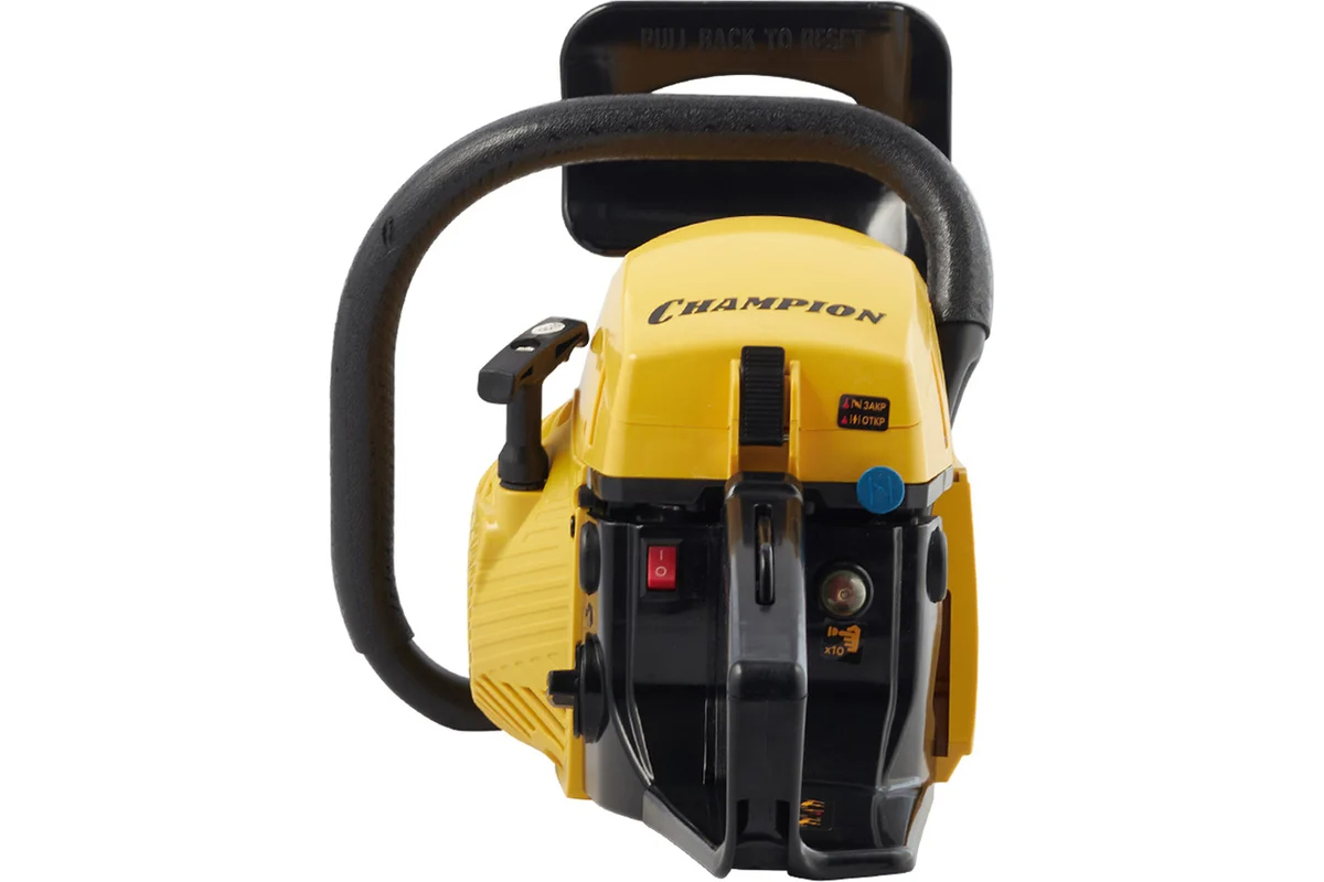 champion-251-benzopila-zadnij-vid.jpg