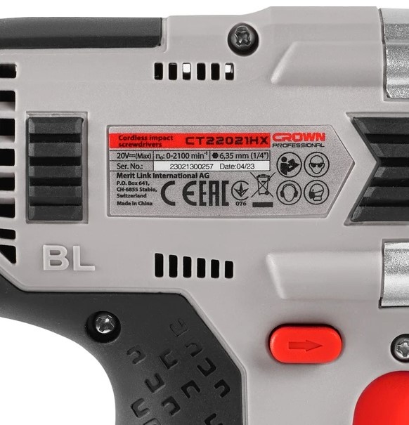 cordless-impact-driver-crown-ct22021hx-trigger