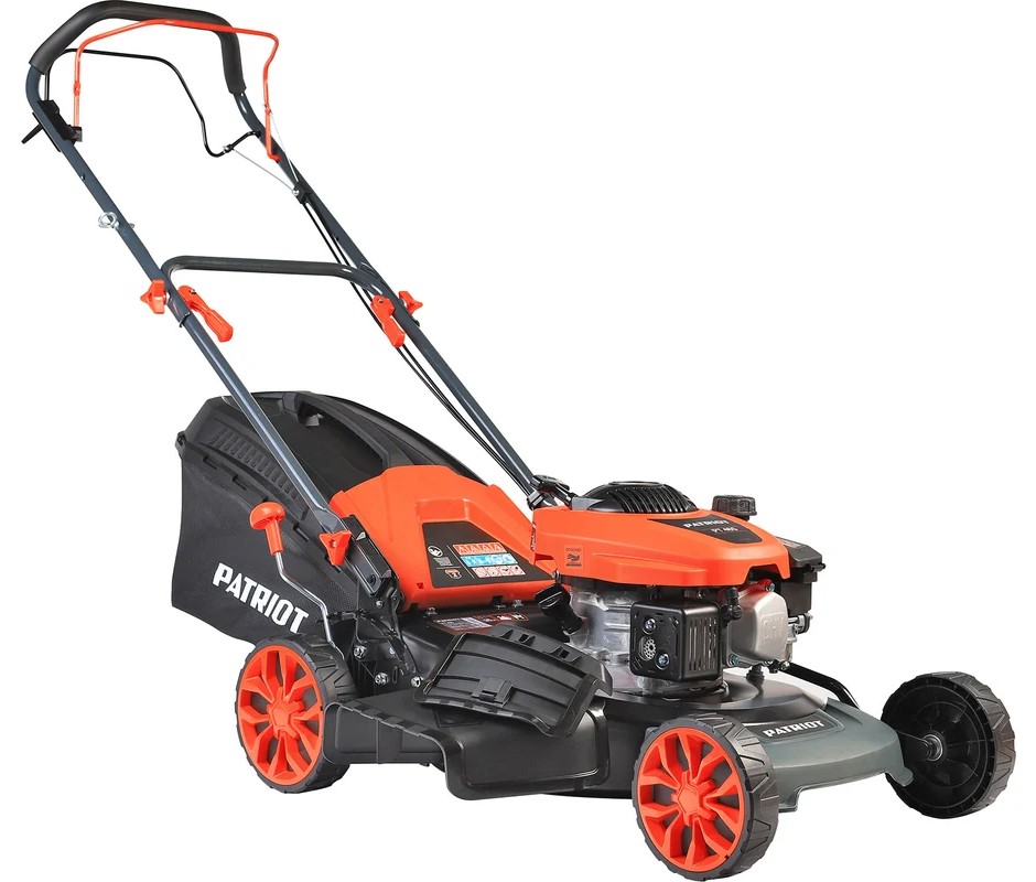 patriot-pt-46s-gazonokosilka-vid-sboku-sleva