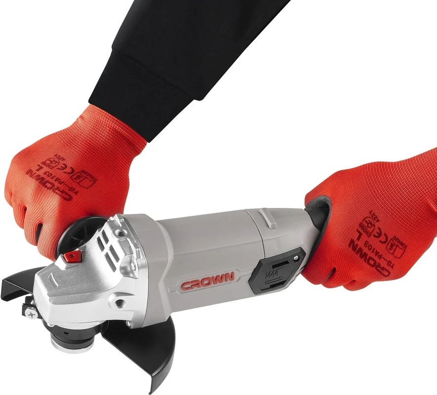 angle-grinder-crown-ct13507-180n-in-use