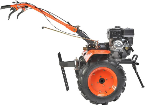 motoblok-patriot-t9001p-nevada-9-440106503-dvigatel-krupnym-planom