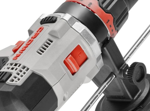 akkumulyatornaya-drel-shurupovert-crown-ct21076hmx-4-bmc-patron