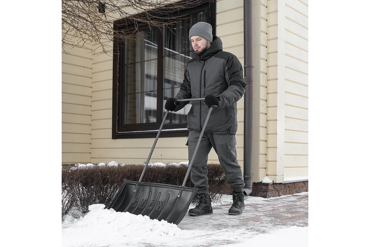 dvizhok-plastikovyi-dlya-snega-p-obraznaya-ruchka-790x450mm-sibrtex-rossiya-61594-kreplenie-planki