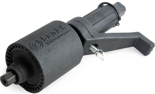 mechanical-impact-wrench-belavto-bak-10118-two-speed-with-extension-gear-housing-close-up