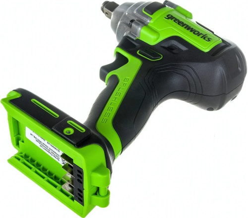 impact-wrench-greenworks-gd24iw400-handle-bottom