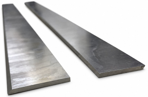 globus-ds-planer-knife-610x35x3mm-cutting-edge-detail